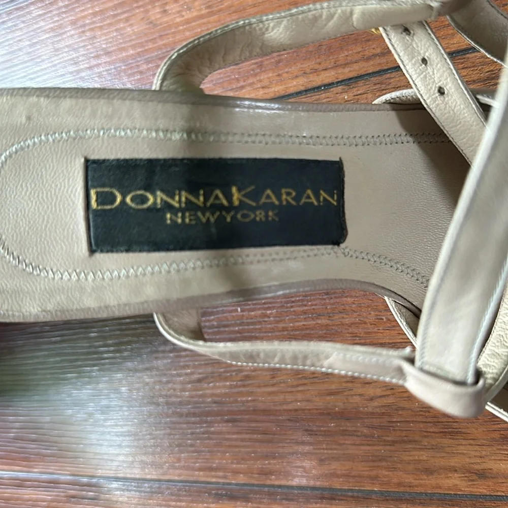 👠👠Donna Karan Open Toe Wedges👠👠